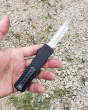 Load image into Gallery viewer, Templar Knife Concept Edition -  Herringbone