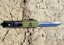 Load image into Gallery viewer, Templar Knife Concept Edition - Don&#39;t Tread on Me &amp;  Herringbone Gloss