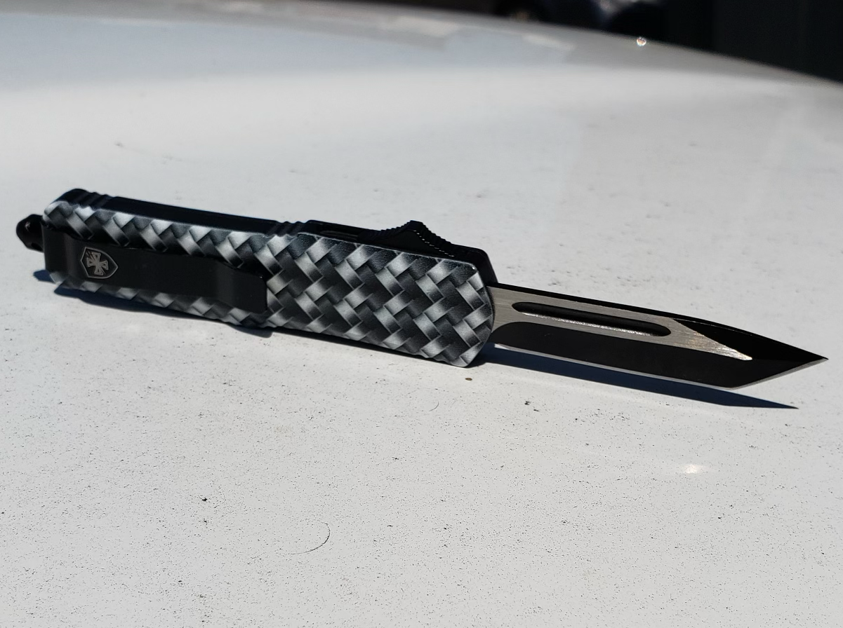 Templar Knife Concept Edition - Black & White Woven Pattern