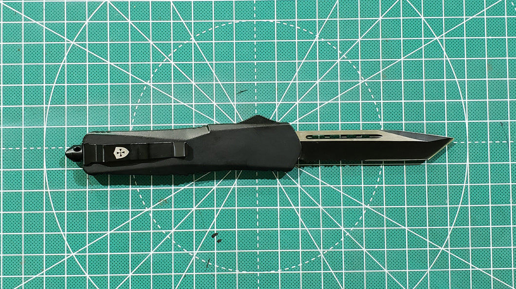 Z (RT) Large Gen I Black Handle Tanto Serrated Black