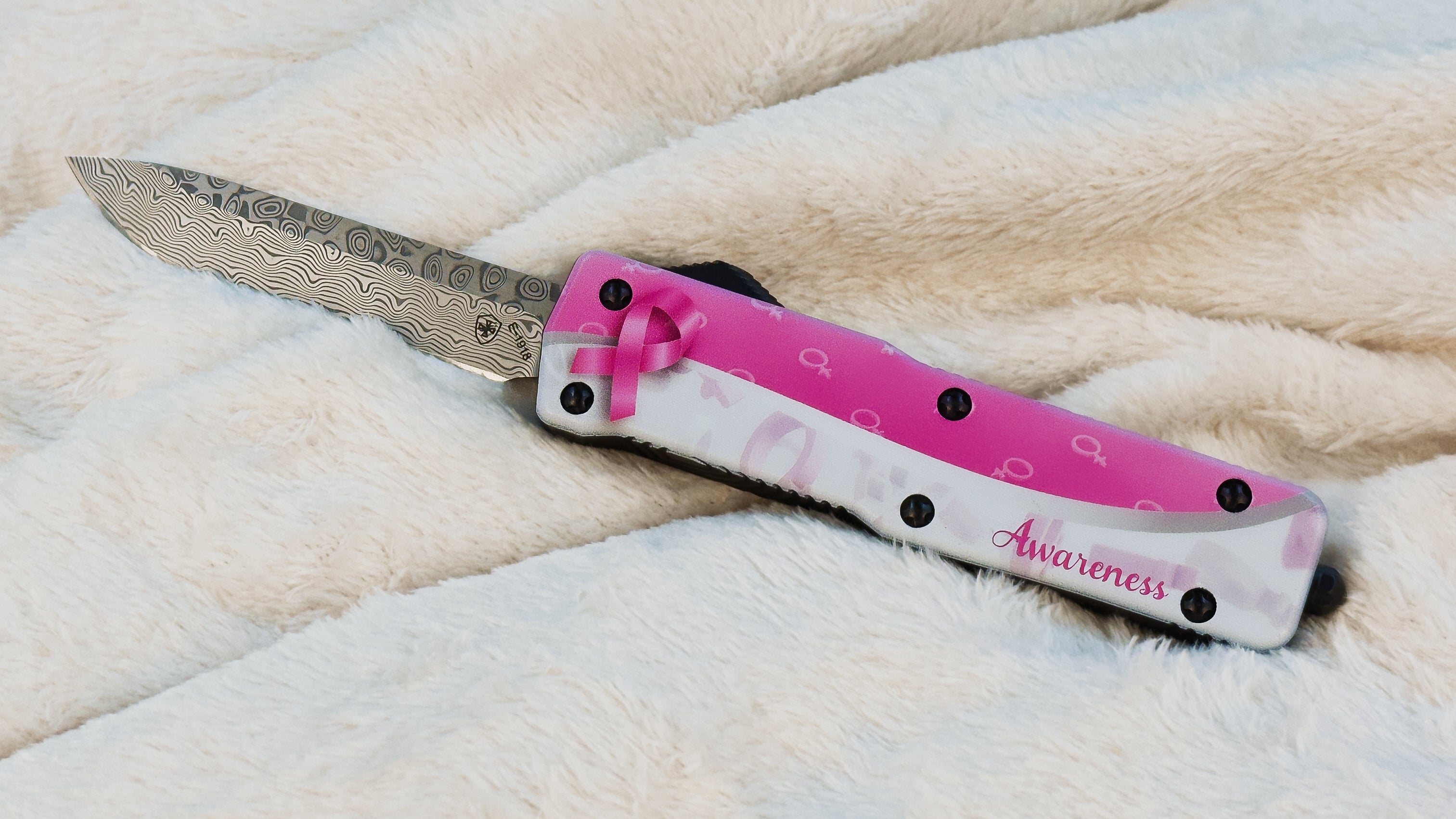 Templar Knife Concept Edition - Premium Small Lightweight Susan G. Komen Theme with a VG10 Core Damascus Blade