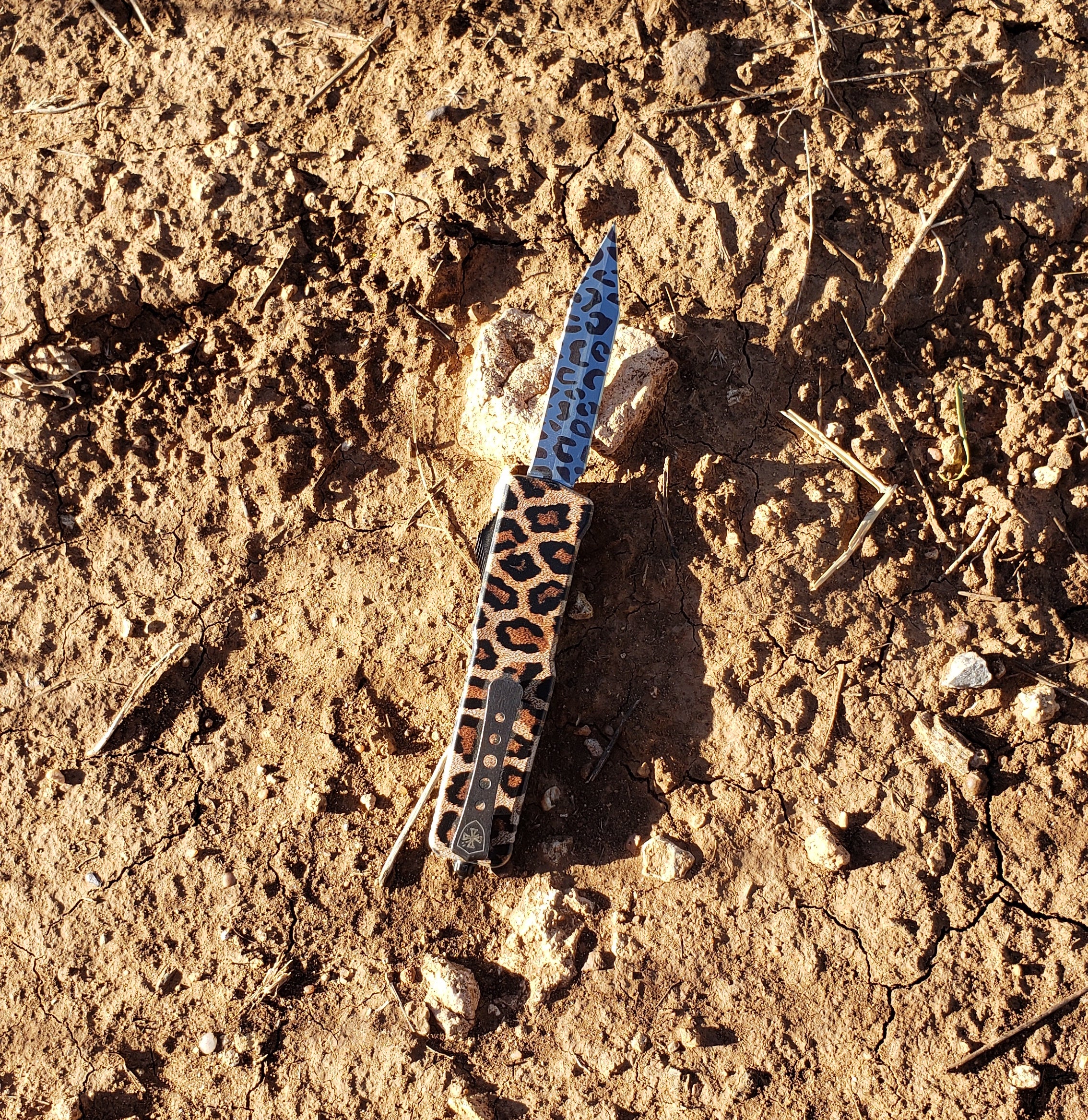 Premium Lightweight Small Powder D2 Leopard Print