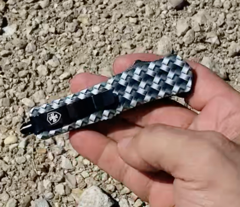 Templar Knife Concept Edition - Black & White Woven Pattern